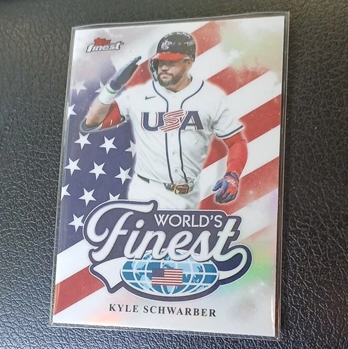2026 Topps Finest Kyle Schwarber Refractor (RAW)