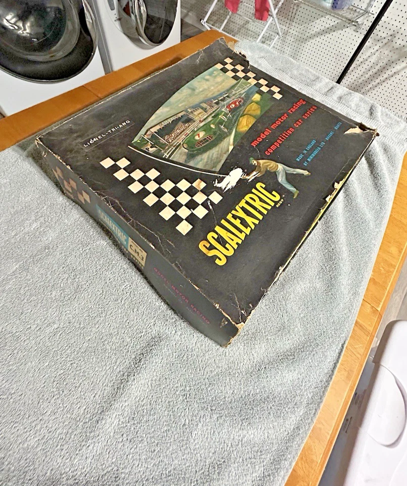 Vintage Scalextric track  Cm3  mostly complete but no cars  1960-1962 - Image 4 of 4