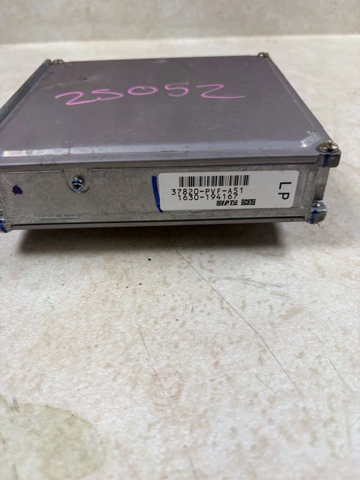 37820PVFA51 Honda Pilot 2003-2004 Unidad de control del motor Módulo ECU 4J9 167 B1 Foto 2 de 4