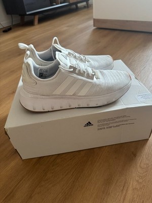 Sportschuhe Adidas swift run 23