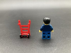 LEGO City: Toys R US Truck 7848 (Store Only) No Box Or Manual