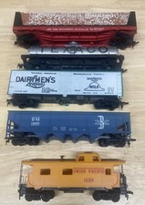 Lot Of Vintage HO TYCO Train Cars  Caboose