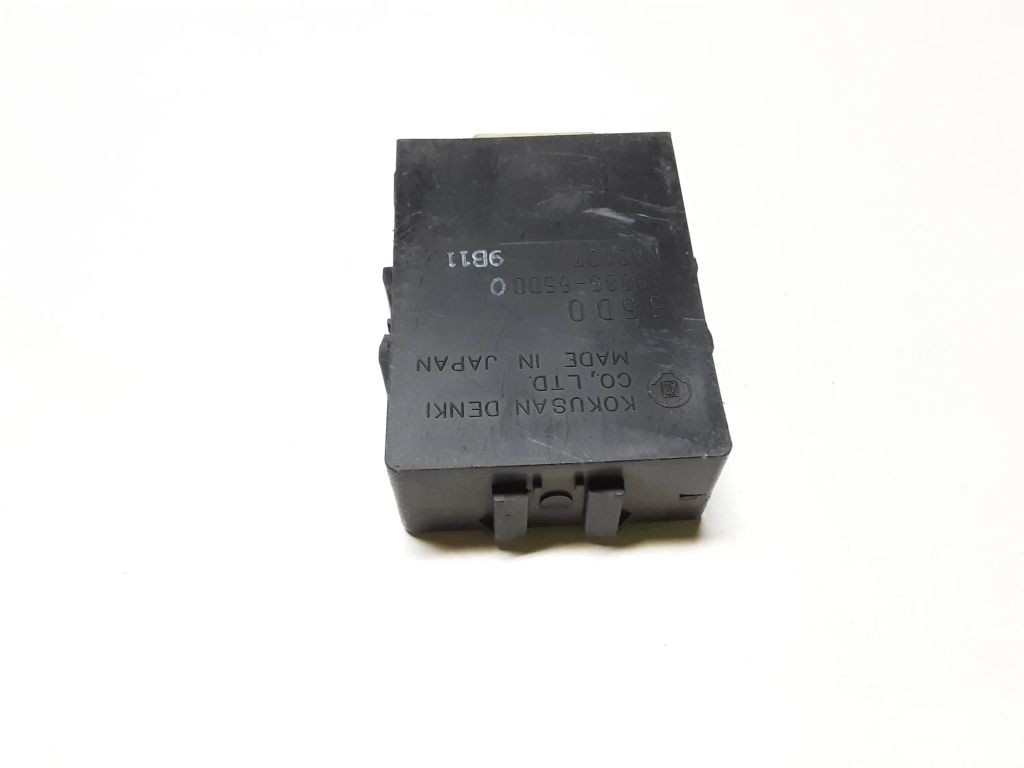 16日迄 り出品 76836-6JK0A Infiniti QX56 QX80 Nissan Armada Genuine Right