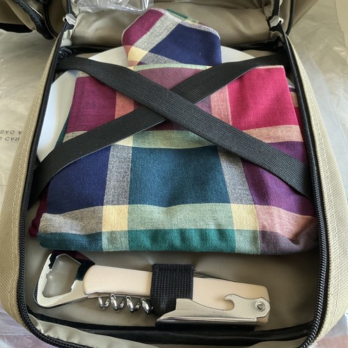 BACK PACK PICNIC FOR 2 Camping, Beach , Park. - Picture 7 of 14