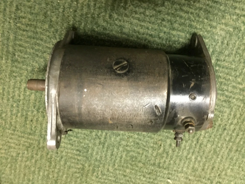 Mystery Generator may be 1950's American Jeep, Needs Rebuilding - Image 3 of 4