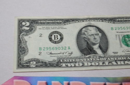 Vintage United States Two Dollar Bill Paper Money B29569032A B Series 1976 - Picture 2 of 4