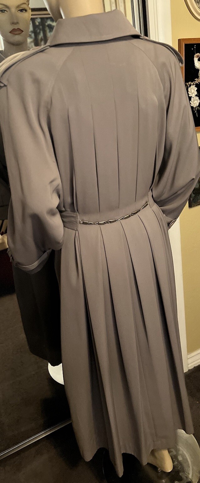Picture 1 of 12
