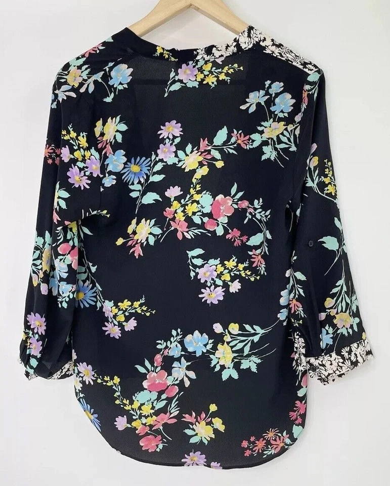 Blusa Anthropologie Yumi Kim Negra Floral 100% Seda Envolvente Tab Talla XS, Defecto Foto 3 de 4