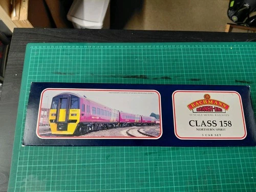 Bachmann 31-513 - Transpennine Express Northern Spirit 3-car Class 158