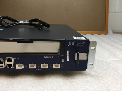 Routeur Juniper MX5-T-S avec 1 module MIC-3D-20GE-SFP double alimentation secteur - Photo 4/9