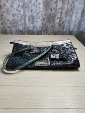 Borsa a mano Guess in ecopelle blu e verde acqua