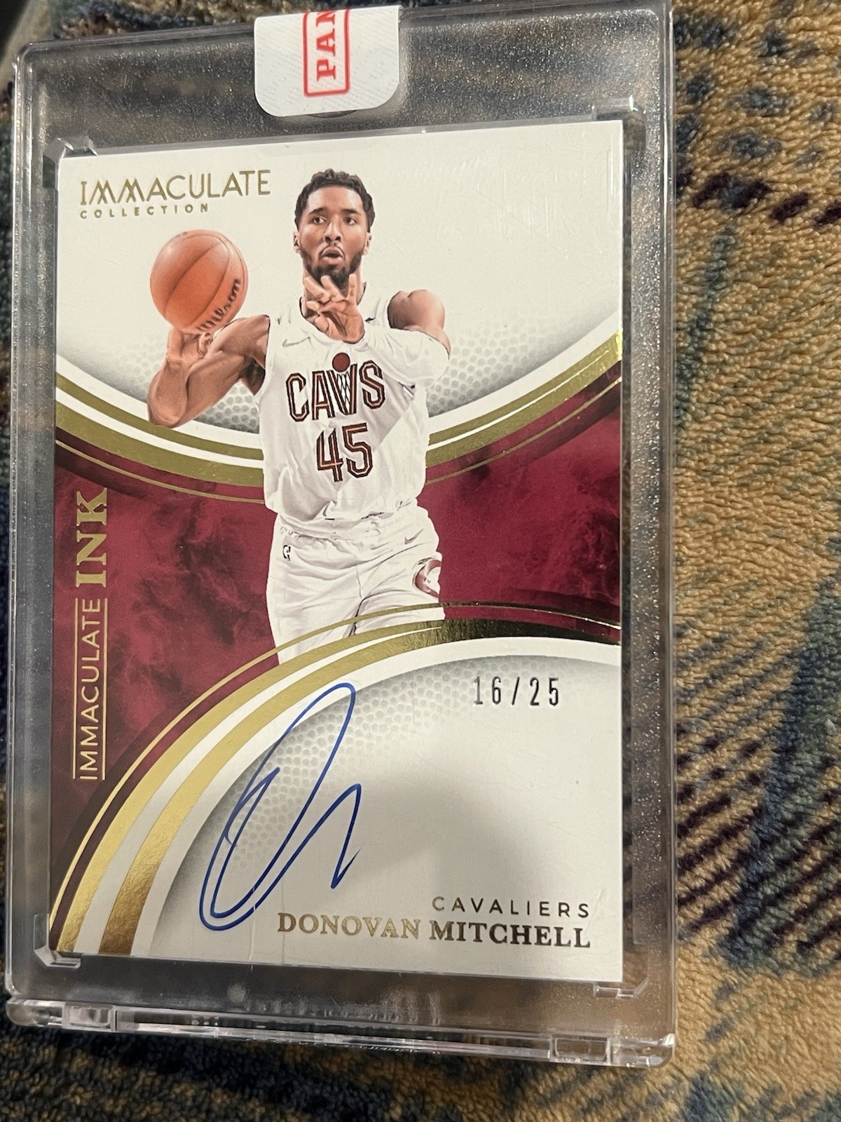 2024-25 Panini Immaculate Basketball Donovan Mitchell Auto /25 Cavaliers INK-DMT view 14