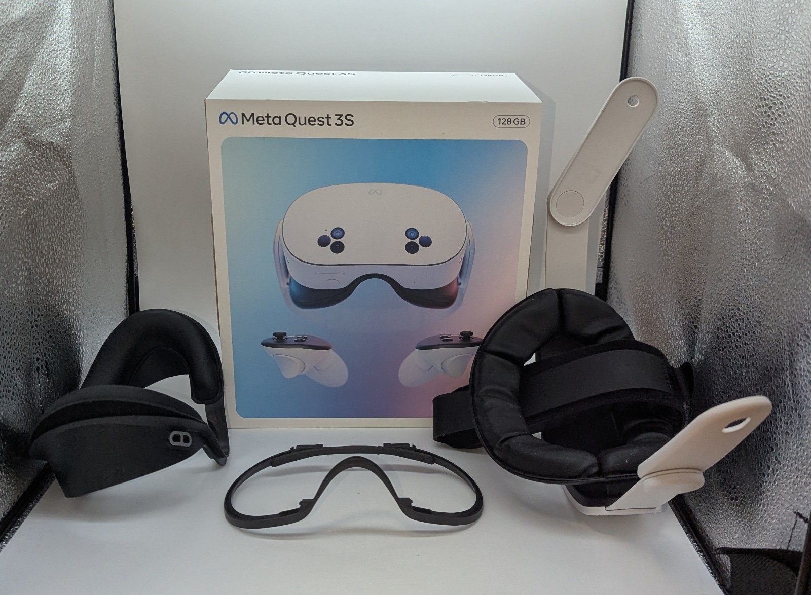 Meta Quest 3S 128GB VR Headset – White + Controllers & Headset Extender - (B)