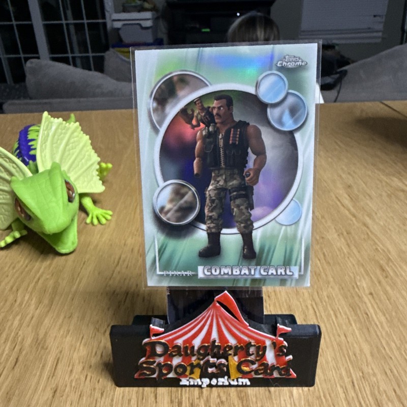 Topps 2026 Chrome Pixar Combat Carl #190 Refractor TOY STORY 