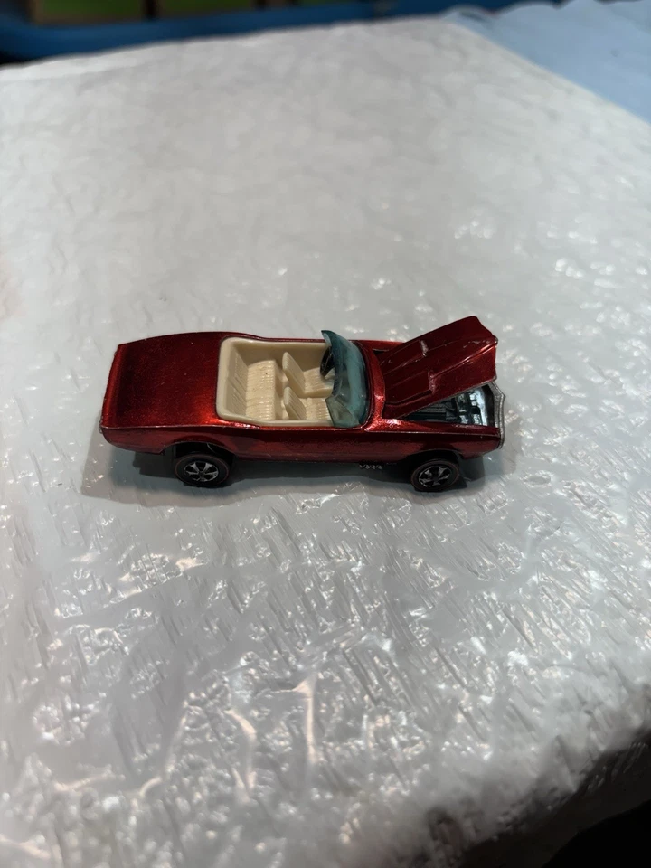 Hot Wheels Redlines 68 Custom Firebird HK rojo rubí con crema/int Foto 2 de 4
