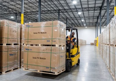 725W TRINA VERTEX-N TSM-NEG21C.20 BI FACIAL SOLAR PANEL - 33 Units on a pallet