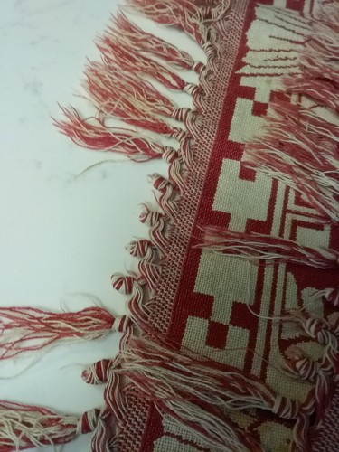 ANTIQUE FRENCH ART DECO RED AND WHITE HAND KNOTTED COTTON TABLECLOTH - Picture 3 of 6
