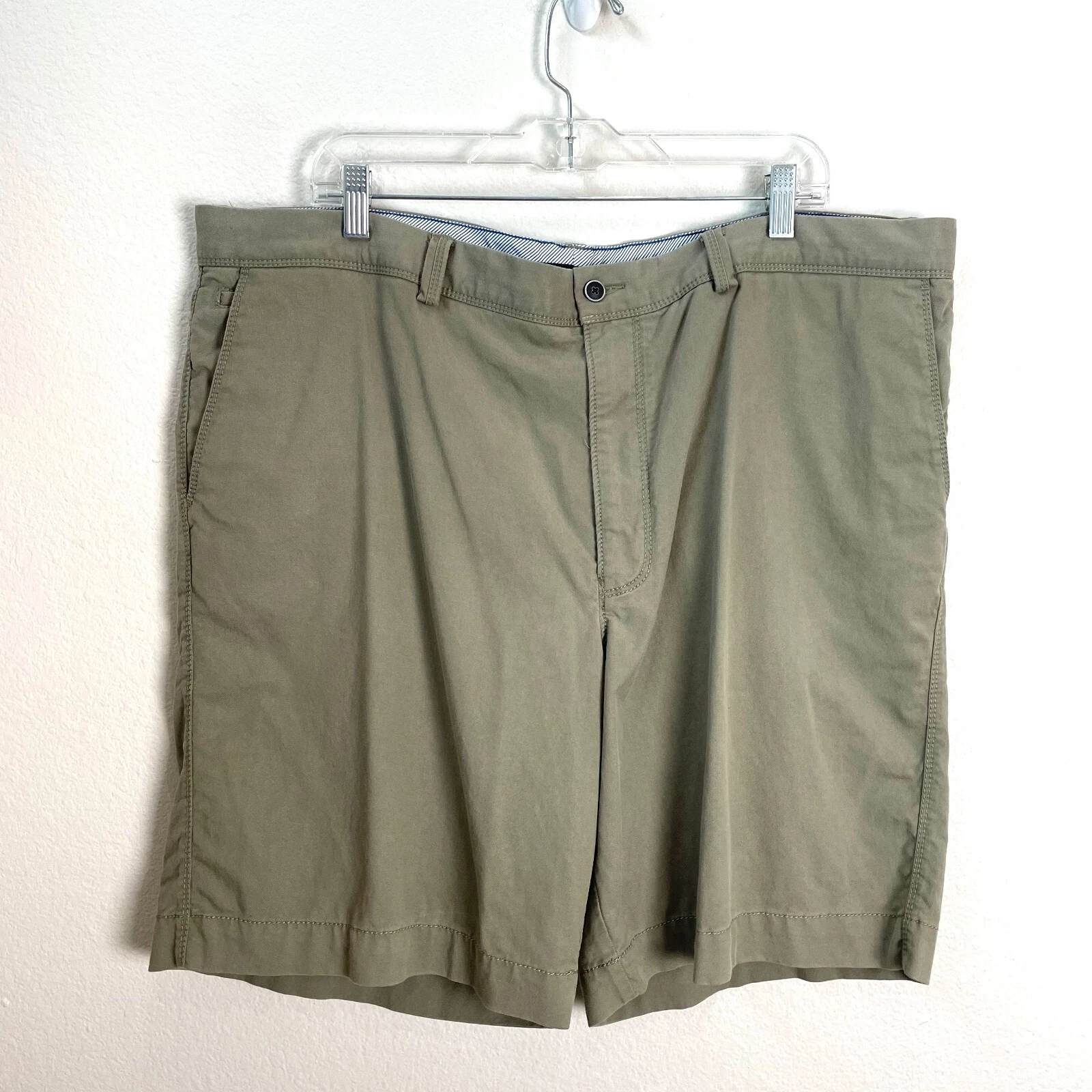 Tommy Bahama Mens 42 Green Bermuda Shorts Outdoor Lyocell Blend 9in Inseam