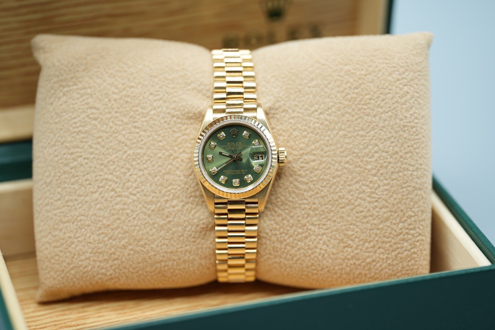 Ladies 18ct Yellow Gold Rolex Datejust 26 69178 Custom Olive Green Diamond Dial image 3