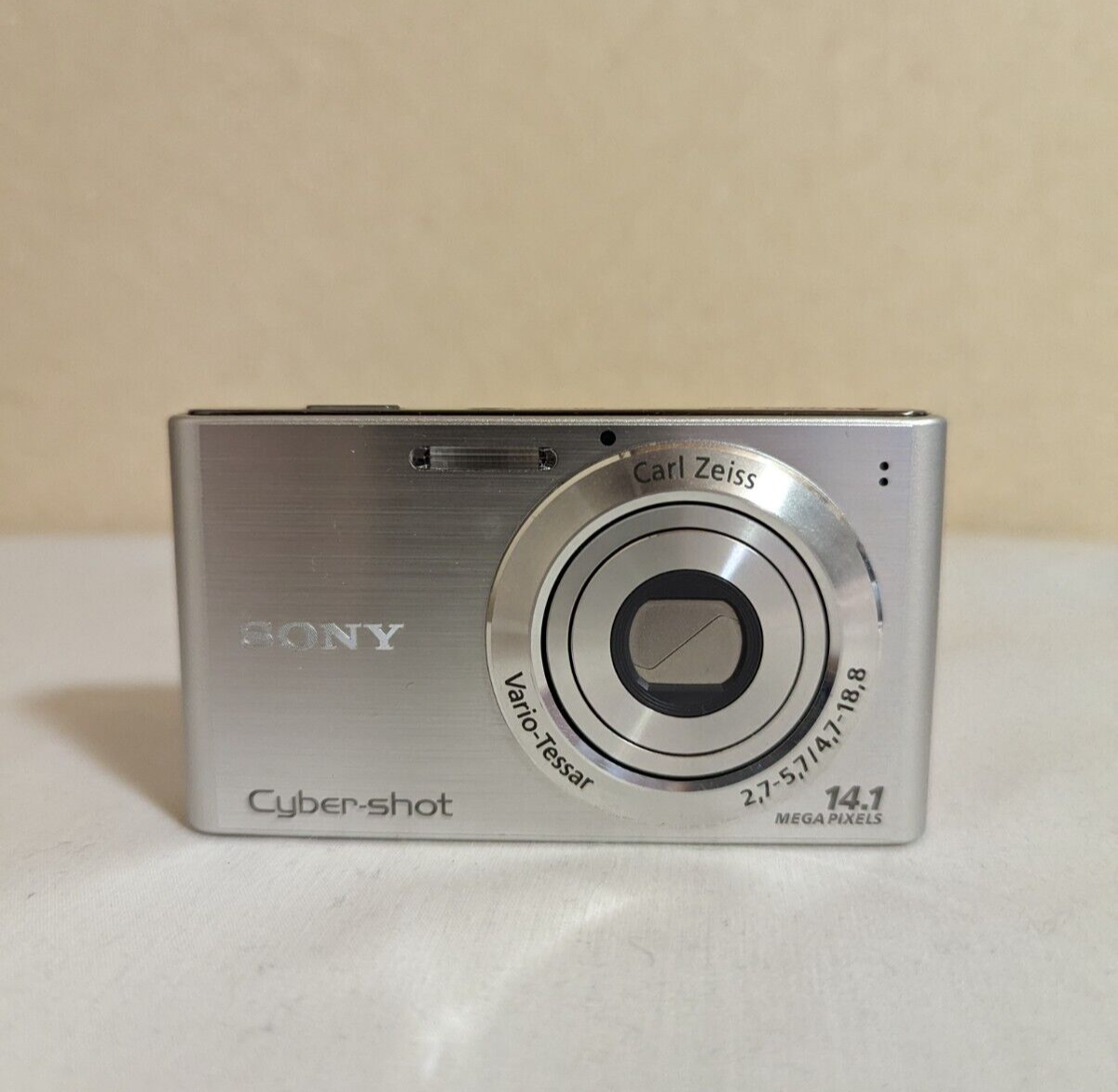 Sony Digital Camera DSC-W320 Cyber Shot Silver 4.0x 14.1MP Digital