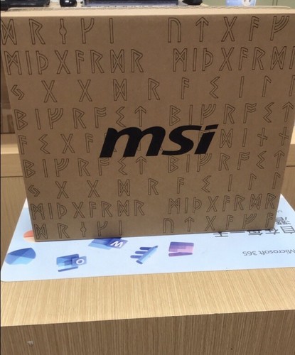 *LIMITED* MSI Titan 18 HX Dragon Edition NORSE MYTH A2XWJG 96GB 6TB Laptop - Picture 14 of 15