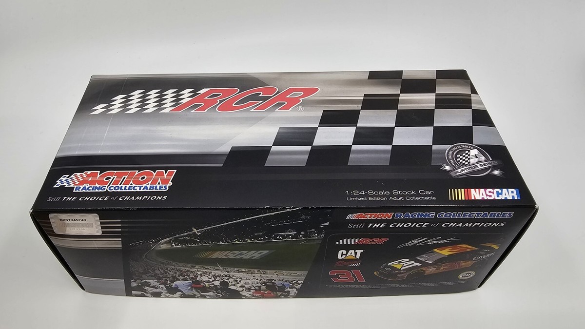 2010 1:24 Scale Jeff Burton #31 Caterpillar RCR Chevrolet Nascar