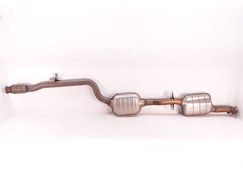 1516 MERCEDES CCLASS W205 C300 Exhaust Resonator 2054911301