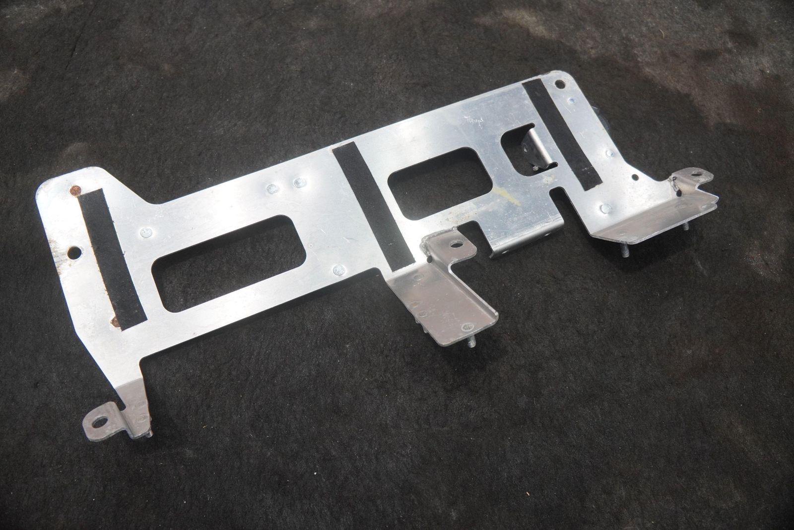 Rear Right Retainer Module Bracket Support 470907354 Lamborghini Aventador 2015