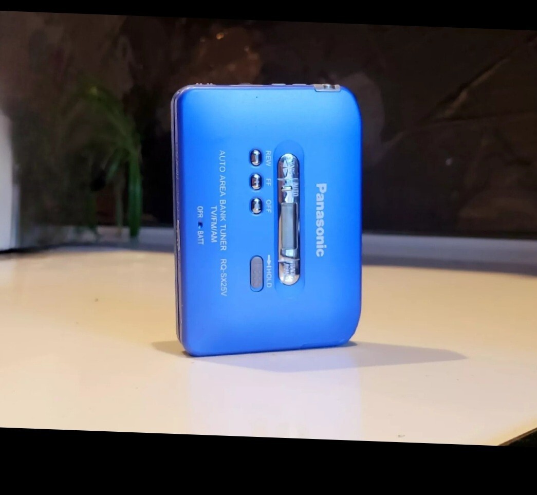Super rare Blue Panasonic RQ-SX25V SLIM Walkman Portable RADIO