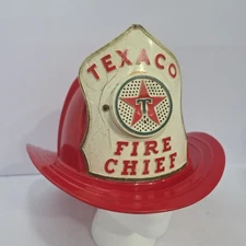 Vintage 1960s Texaco Fire Chief Toy Fireman Hat Helmet Wen Mac USA, has wear