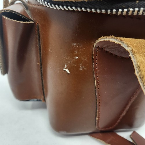 Ancien sac en cuir pour appareil photo étui gadget bag avec bandoulière fabriqué au Japon - Photo 6 sur 9