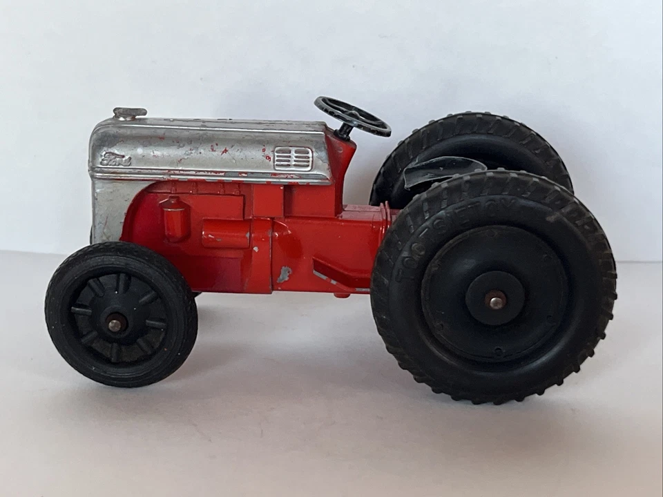 Vintage Tootsie Toys TRACTOR & DISC HARROW #289 Excellent Condition - Image 3 of 4