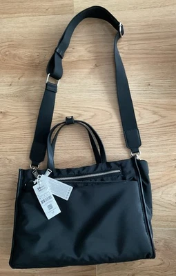 sac à bandoulière amovible + poignées nylon noir 30 x 21 cm marque Parfois Neuf - Photo 1/4