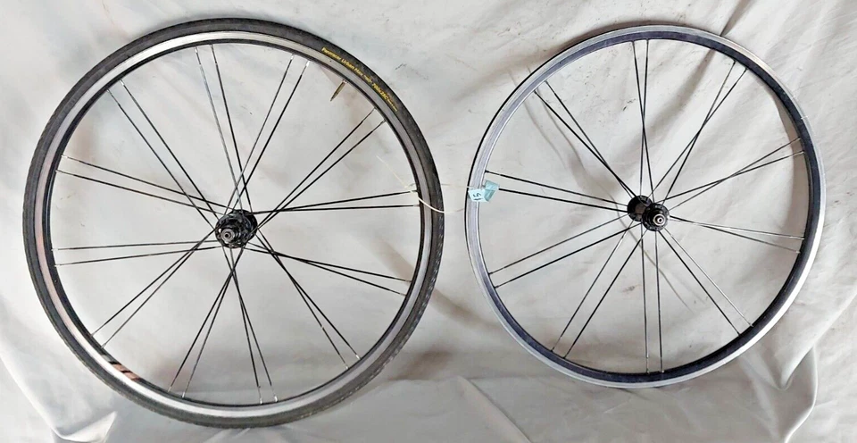 Trek Bontrager Race 700c Road Bike Wheel Set 130/100 24/20S Bladed QR US Shipper - Image 2 of 4