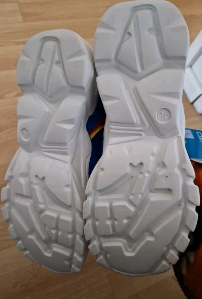Ladies NEW BNWT LIDL TRAINERS SIZE 6.5 image 3