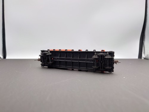 HO Model Power 40’ Work Caboose Train AMTRAK w/Tank #684 - Picture 7 of 11