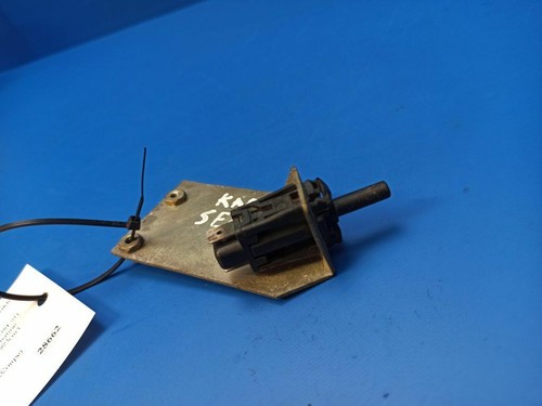 Mercedes-Benz 380 560SEC C126 1989 Bonnet alarm switch sensor C126 PUM28662 - Picture 9 of 10