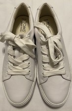 NEW Ladies’ TOMS White Leather Casual Shoes Size 8.5