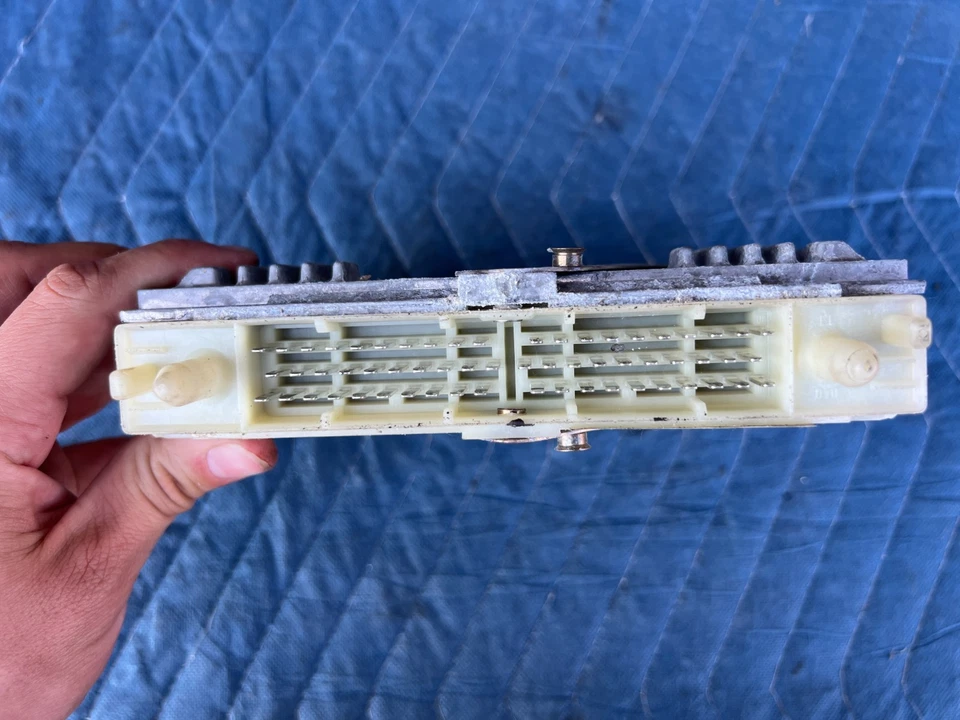 Оригинальный модуль управления автоматической коробкой передач 1998-2000 Volvo S70 V70 XC Turbo #3065em - Изображение 4 из 4