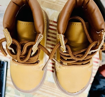 Boots Sz In Timberland Style For Kids. Leather/rubber Treaded. Bottom