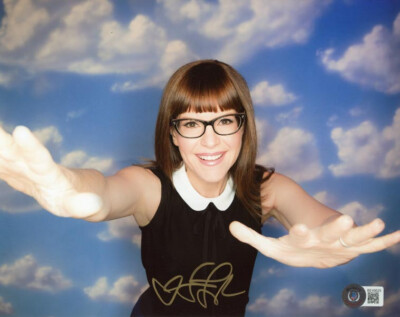 LISA LOEB SIGNED AUTOGRAPHED 8x10 PHOTO STAY (I MISSED YOU) GEICO BECKETT BAS