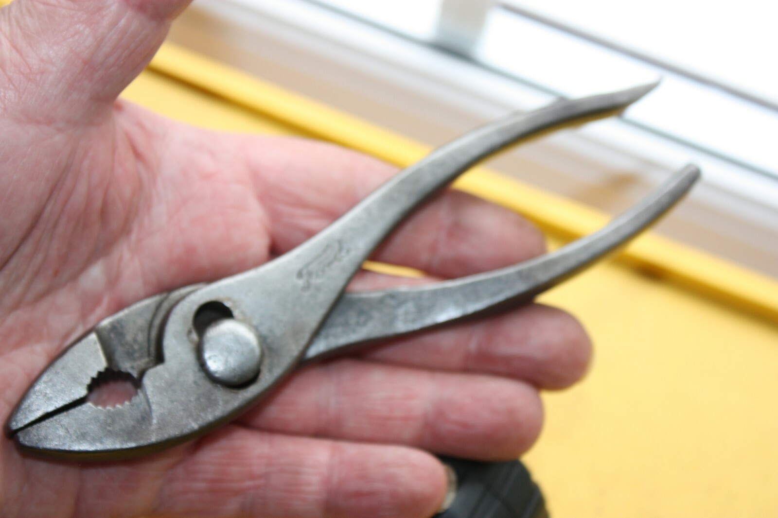 MODEL T FORD PLIERS BRITISH MADE PART OF VINTAGE TOOL KIT EXCELLENT