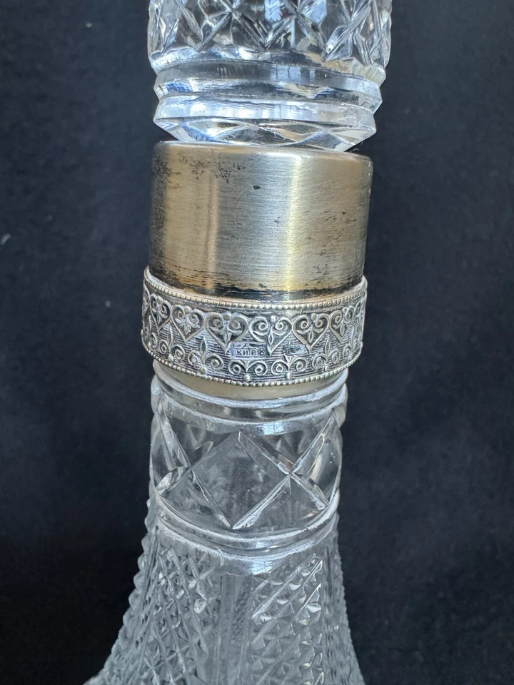 Decantador soviético de cuello de plata 875 de cristal corte Kiev Foto 2 de 4