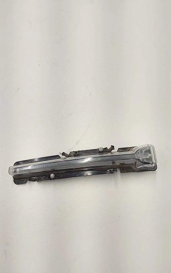 Luz antiniebla LED delantera derecha Ford Taurus 2015 OEM AG13-13B220-AB Foto 3 de 4