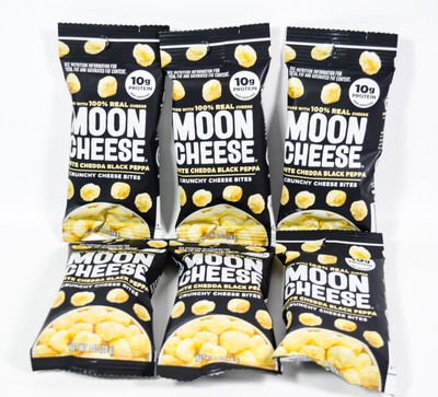 6 Moon Cheese White Chedda Black Peppa 1 ounce bag 04/13/2025