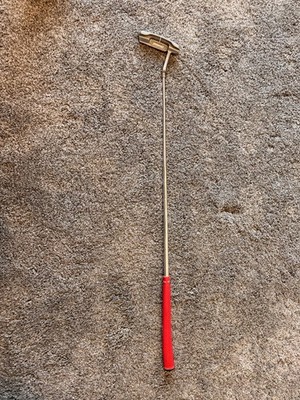 Golf Huntington Beach 1 Putter 35'' Right Handed Red Grip Blade Clean