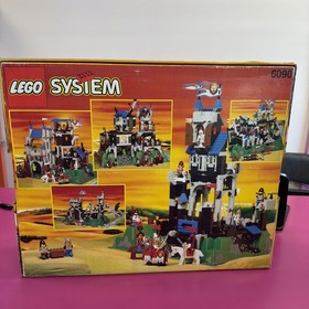 LEGO Castle 6090 Royal Knight&rsquo;s Castle &ndash; Used Complete w/ Box (Vintage 1995 Set)