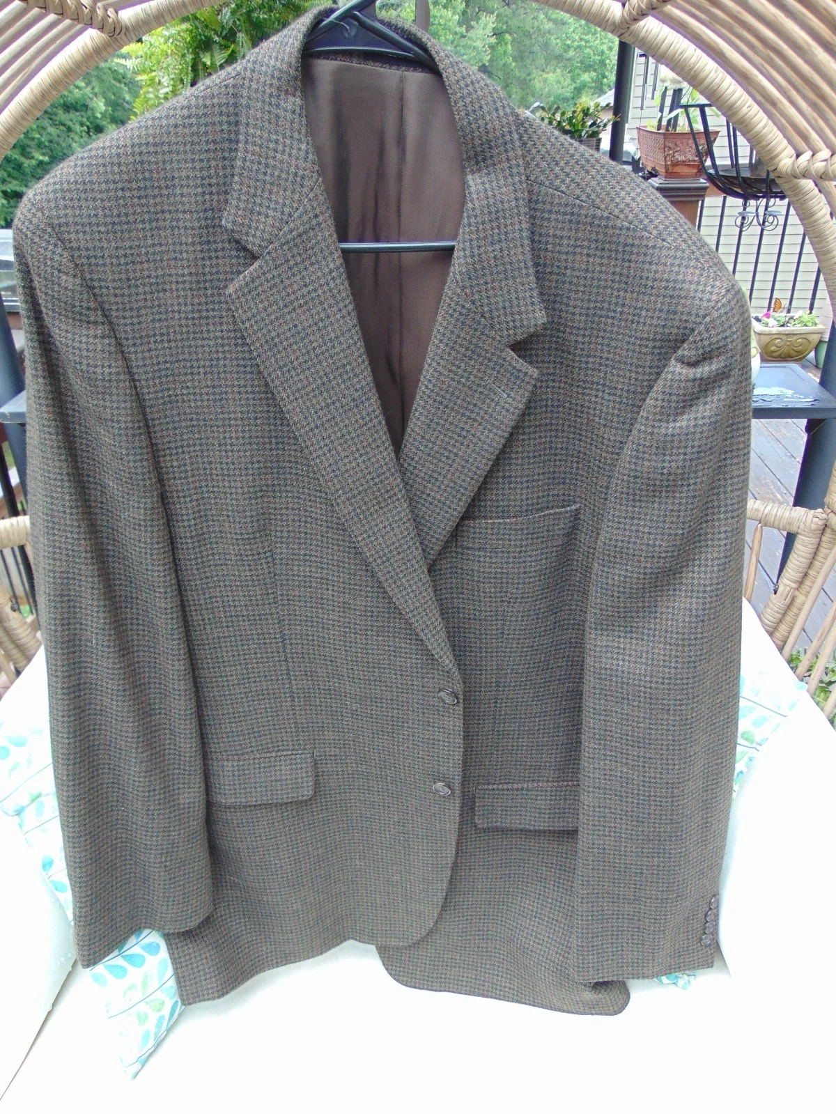 IZOD BROWN WOOLMARK WOVEN Sport Coat Blazer Size 46 Long GREAT SHAPE!