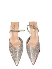 Women's Low Heeled Bridesmaid/Prom Shoes Size 6 Worn Twice Excellent Condition