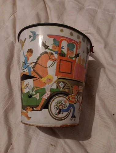VINTAGE J CHEIN ROUNDUP METAL TIN LITHO SAND PAIL: COWBOYS & HORSES GOOD COND.